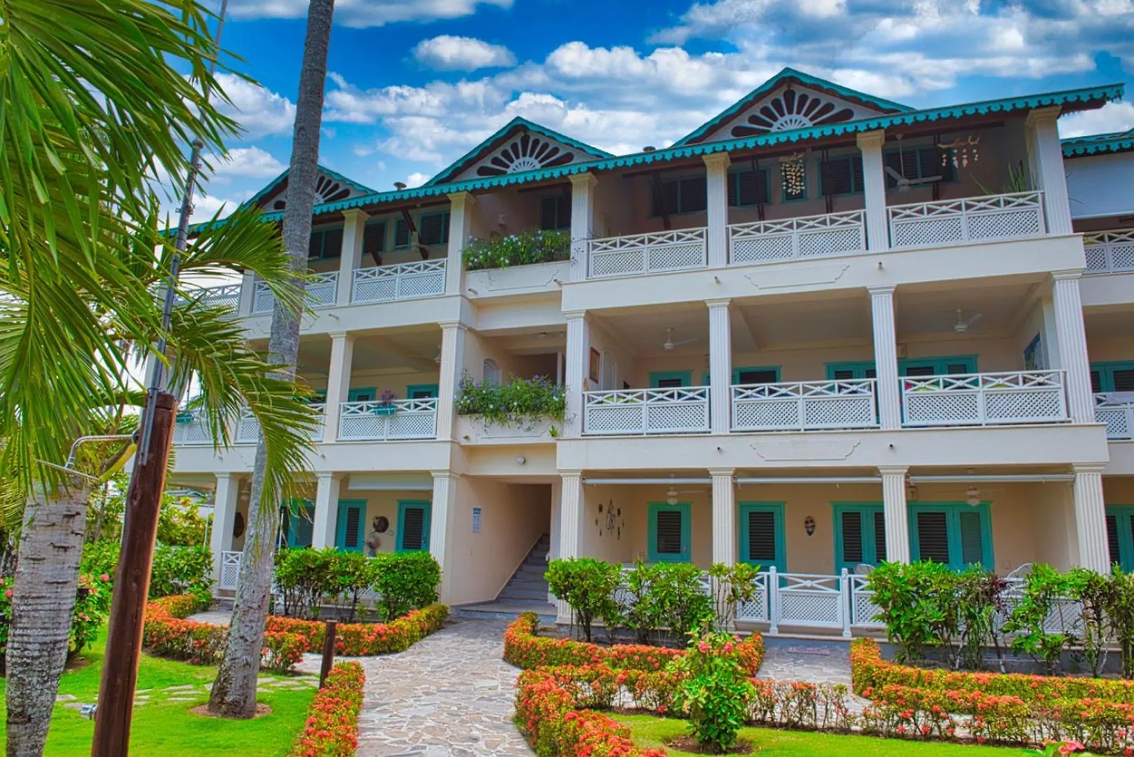 Villa Chiara Las Terrenas Aparthotel